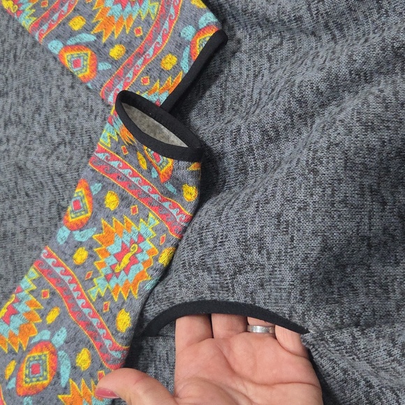 Simply Southern Multicolor Patterned Sweatshirt SzL Like New 100% Poliester - Picture 5 of 10